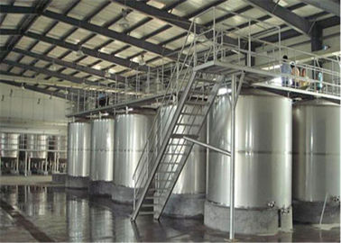 Cina 100L - 8000L Kapasitas Tangki Pencampuran Sanitasi Stainless Steel Apple Juice Tank pabrik